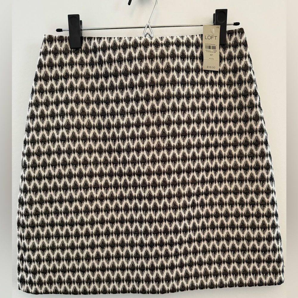 NWT LOFT black, cream, gold a-line skirt, 4p
